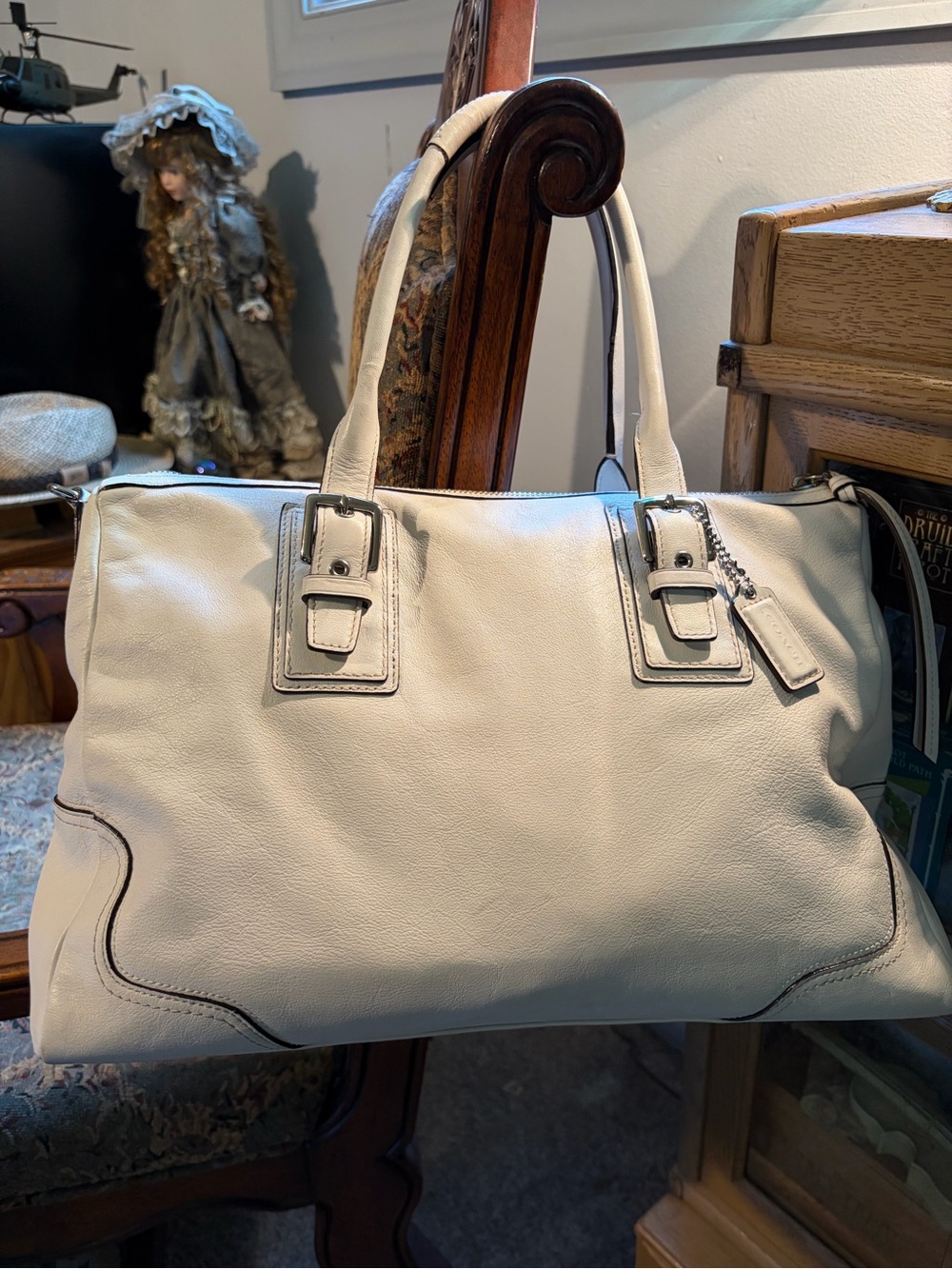 Coach soft white leather satchel shoulder bag, with detachable shoulder strap